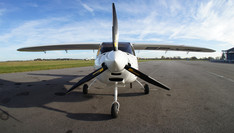 Samolot MP-02 Latające laboratorium KAIS (Widok od frontu)